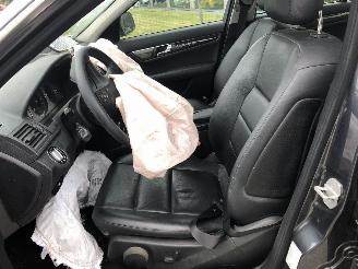 Mercedes C-klasse V6  AVANTGARDE picture 6