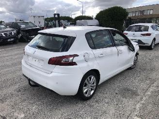 skadebil auto Peugeot 308 1.6 HDI AUTOMATIQUE 2016/10