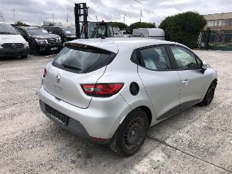 Uttjänta bilar auto Renault Clio 1.2 2014/10