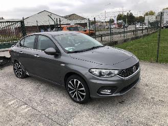 damaged passenger cars Fiat Tipo 1.6 MULTIJET 120 2016/3