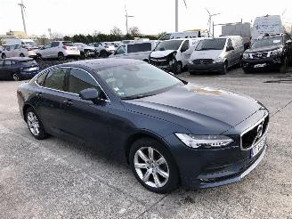 skadebil auto Volvo S-90 2.0 D  AUTOMATIQUE 2018/11