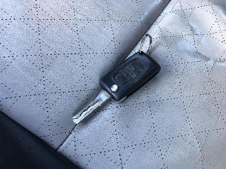 Peugeot 207 1.6 16V  5FW picture 15