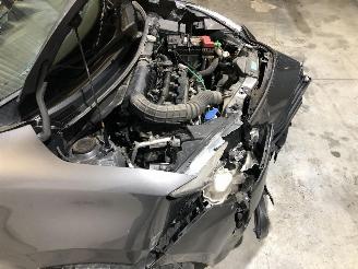 Suzuki Swift GL+  1.2 picture 21