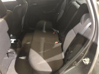 Suzuki Swift GL+  1.2 picture 11