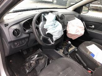 Dacia Sandero 1.0 picture 5