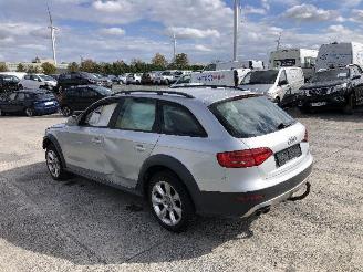 skadebil auto Audi A4 2.0 TDI ALLROAD 2010/10