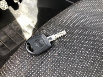Volkswagen Up! 1.0 picture 16