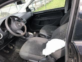 Volkswagen Up! 1.0 picture 6
