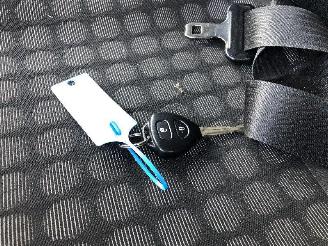 Toyota iQ 1.0 picture 22