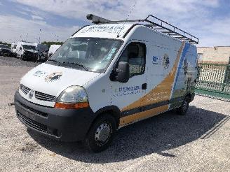uszkodzony samochody osobowe Renault Master 2.5 DTI 2009/5