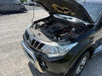 Mitsubishi L-200 2.4 DI-D picture 9