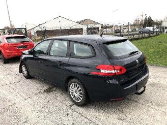 Peugeot 308 SW 1.2 TUBO picture 2