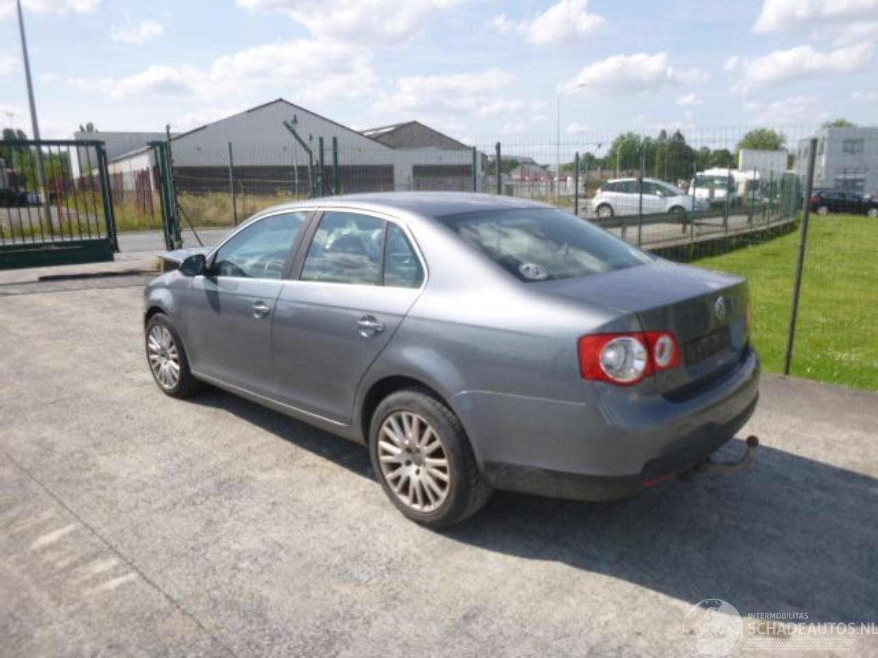 Volkswagen Jetta 1.9 TDI 105 BXE
