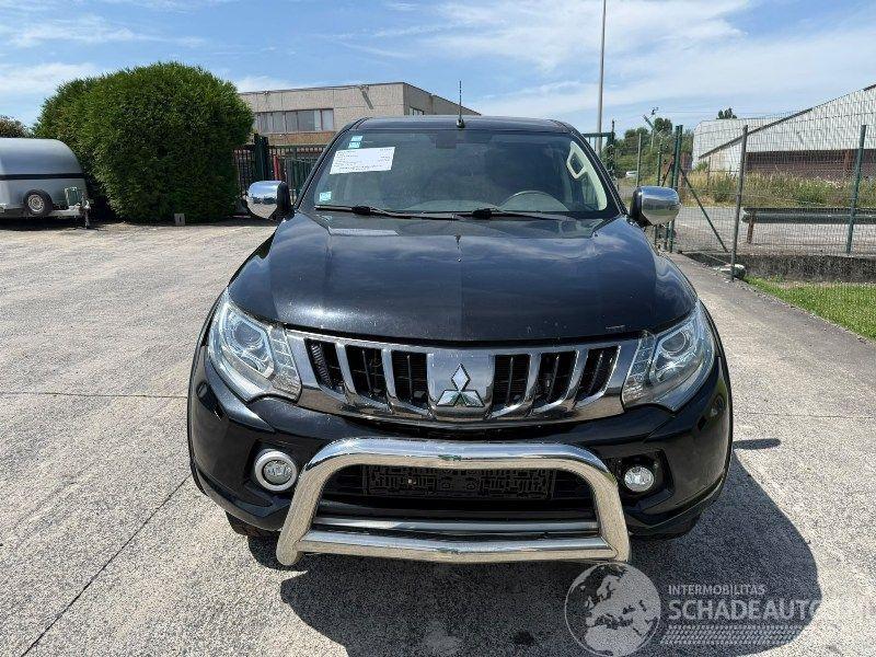 Mitsubishi L-200 2.4 DI-D