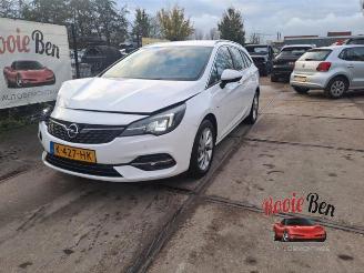 Vrakbiler auto Opel Astra Astra K Sports Tourer, Combi, 2015 / 2022 1.2 Turbo 12V 2020/12