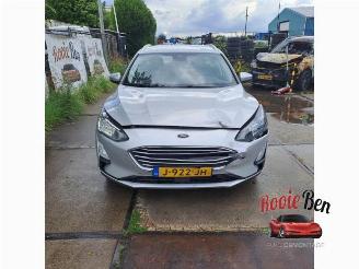 Vrakbiler auto Ford Focus Focus 4 Wagon, Combi, 2018 1.0 Ti-VCT EcoBoost 12V 125 2020/8