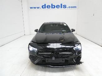 Schadeauto Mercedes Cla-klasse 250 E 2022/9