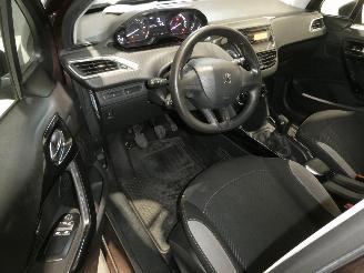 Peugeot 2008 ACCESS picture 21