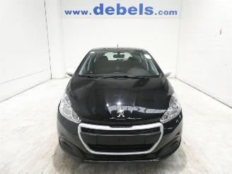Damaged car Peugeot 208 LIKE 2019/5