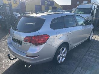 Opel Astra SPORTSTOURER picture 9