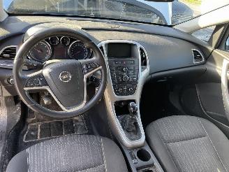 Opel Astra SPORTSTOURER picture 5