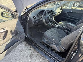 Audi A3 2.0TDI AUTOMATIC picture 15