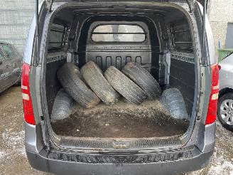 Hyundai H1 2.5 CRDI 5 PL picture 12