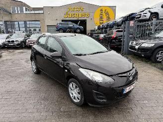 skadebil auto Mazda 2 ACTIVE 2012/1