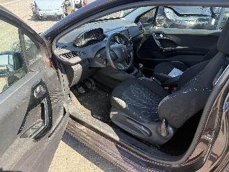 Peugeot 208 1.2I 3P picture 7