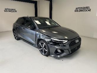Voiture accidenté Audi A3 S-LINE 2021/6