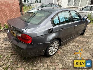 BMW 3-serie E90 320D sparkling-graphit metallic picture 3
