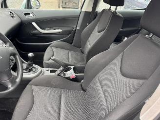 Peugeot 308  picture 12