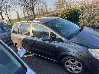 Opel Zafira  picture 5