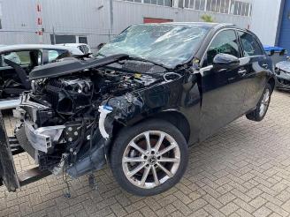 Vrakbiler auto Mercedes A-klasse A (177.0), Hatchback, 2018 / 2026 1.5 A-180d 2019/9