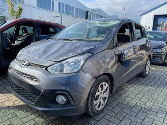 Vrakbiler auto Hyundai I-10 i10 (B5), Hatchback, 2013 / 2019 1.0 12V 2016/8