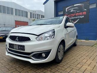 Vrakbiler auto Mitsubishi Space-star Space Star (A0), Hatchback, 2012 1.0 12V 2019/1