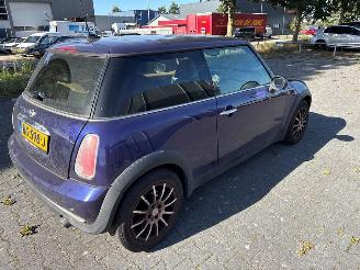 Mini Cooper 1.6 16V Cooper Hatchback  Benzine 1.598cc 85kW (116pk) FWD picture 6