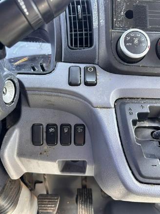 Fuso Canter  picture 10