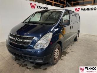 Schadeauto Hyundai H-1  2013/12