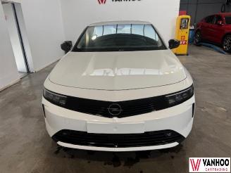 Opel Astra  picture 2