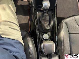 Peugeot 2008  picture 16
