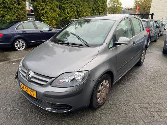 Vrakbiler auto Volkswagen Golf plus 1.6 FSI Comfortline Business AIRCO 2006/1