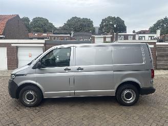 Volkswagen Transporter 2.0 TDI L1H1 28 Bulli picture 13