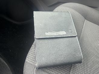 Volkswagen Transporter 2.0 TDI L1H1 28 Bulli picture 26