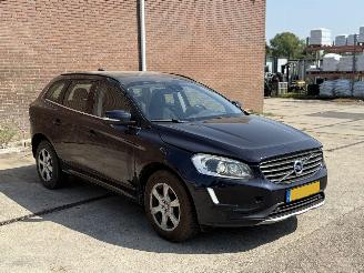 krockskadad bil auto Volvo Xc-60 2.0 D3 FWD AUTOMAAT 2016/1