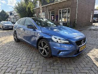 Volvo V-40 2.0 T4 R DESIGN Sport picture 4