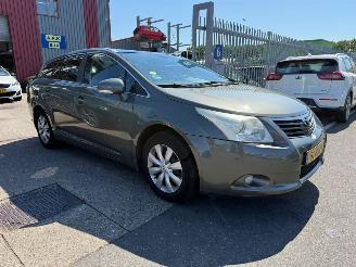 krockskadad bil auto Toyota Avensis 1.8 VVT-i / AUTOMAAT/ PANO 2009/2