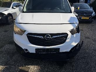 Vrakbiler auto Opel Combo 1.6D L2H1  LANGE UITVOERING ALLEEN VOOR ONDERDELEN 2019/4