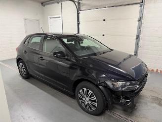 Vaurioauto  passenger cars Volkswagen Polo // ONLY 88000 KM // 2019/2