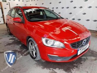 Volvo V-60 V60 I (FW/GW), Combi, 2010 / 2018 2.0 D4 16V picture 2